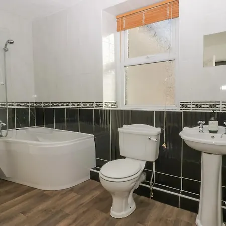 Cosy In Cumbria, West Of District Broughton Moor